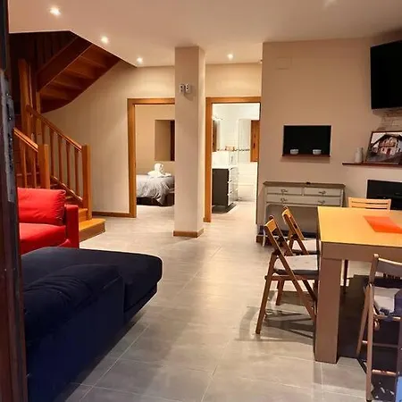 La Casita, Entorno Rural, Servicios Y Comida Local