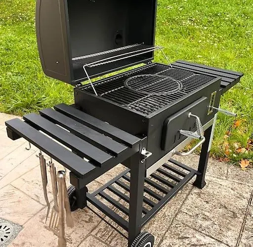 La Casita, Entorno Rural, Servicios Y Comida Local