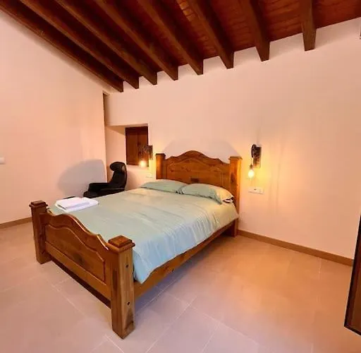 La Casita, Entorno Rural, Servicios Y Comida Local *